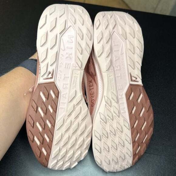 NEW: Nike Pegasus Trail 5 Gore-Tex Pink Oxford Size 5.5 NWOB - Picture 5 of 6
